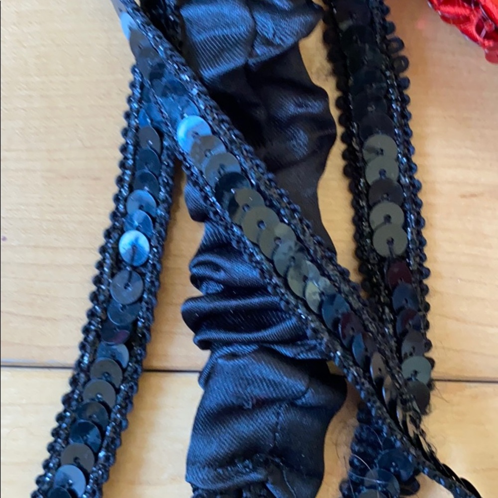 6 Hairbands - Picture 4 of 5